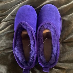 Uggs- short boot (ankle high), genuine suede, faux fur lining,  purple, size 11